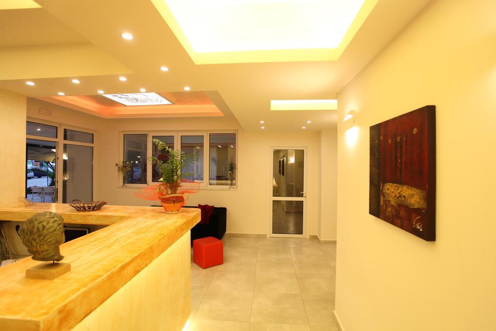 Hotel Alexandros Неи Порои Екстериор снимка