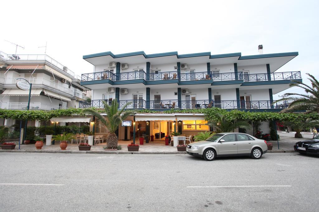Hotel Alexandros Неи Порои Екстериор снимка