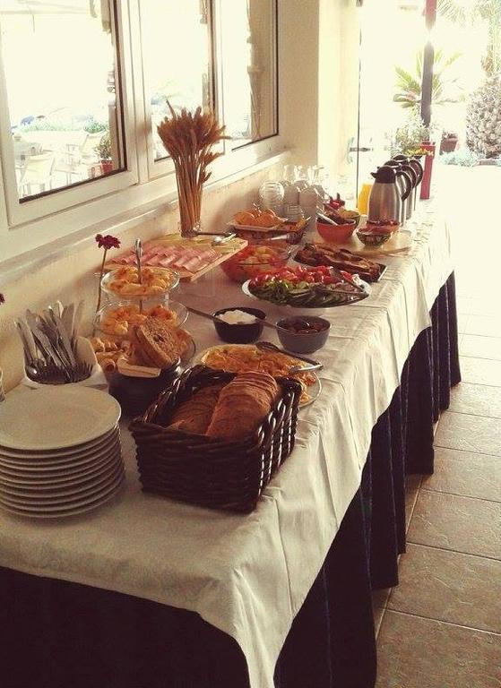 Hotel Alexandros Неи Порои Екстериор снимка